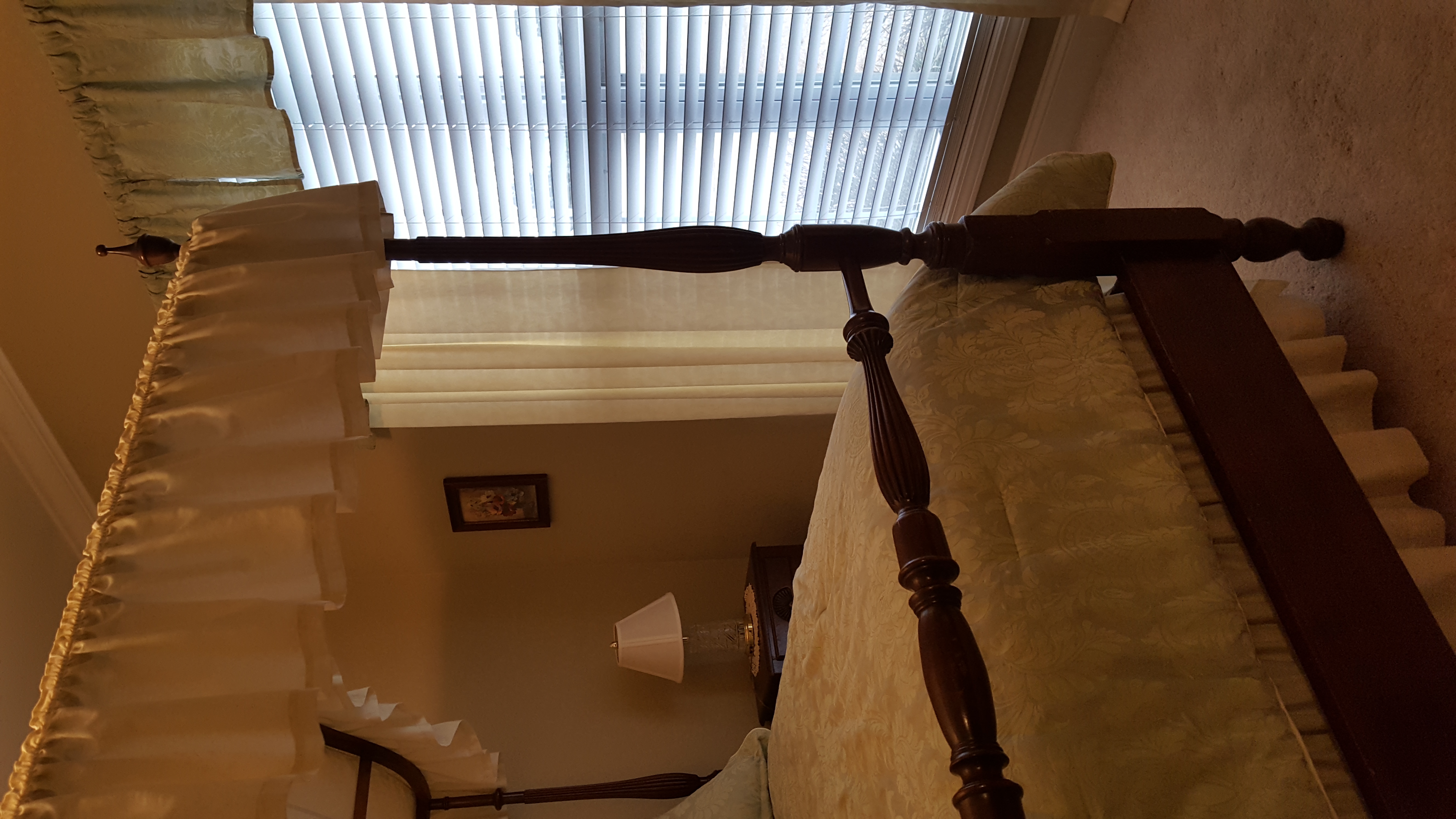 Antique Mahogany Full Bed with Canopy For Sale | 0 | Classifieds