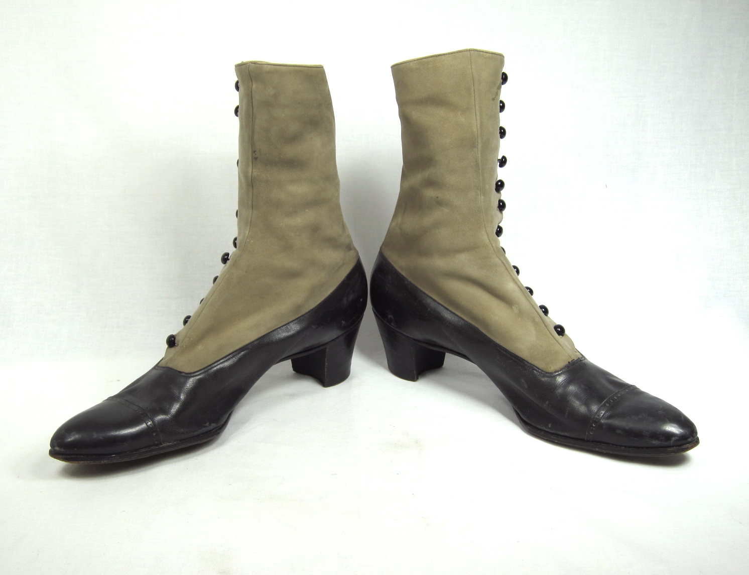 Schoenen damesschoenen Laarzen Enkellaarsjes Antique High BUTTON BOOTS Edwardian Ladies All Original Black Leather Chunky Heels Antique Button Hook Early 1900's Near Mint Condition 