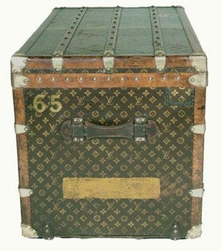 Vintage Louis Vuitton Steamer Trunk H318222125 For Sale | www.bagssaleusa.com/product-category/wallets/ | Classifieds
