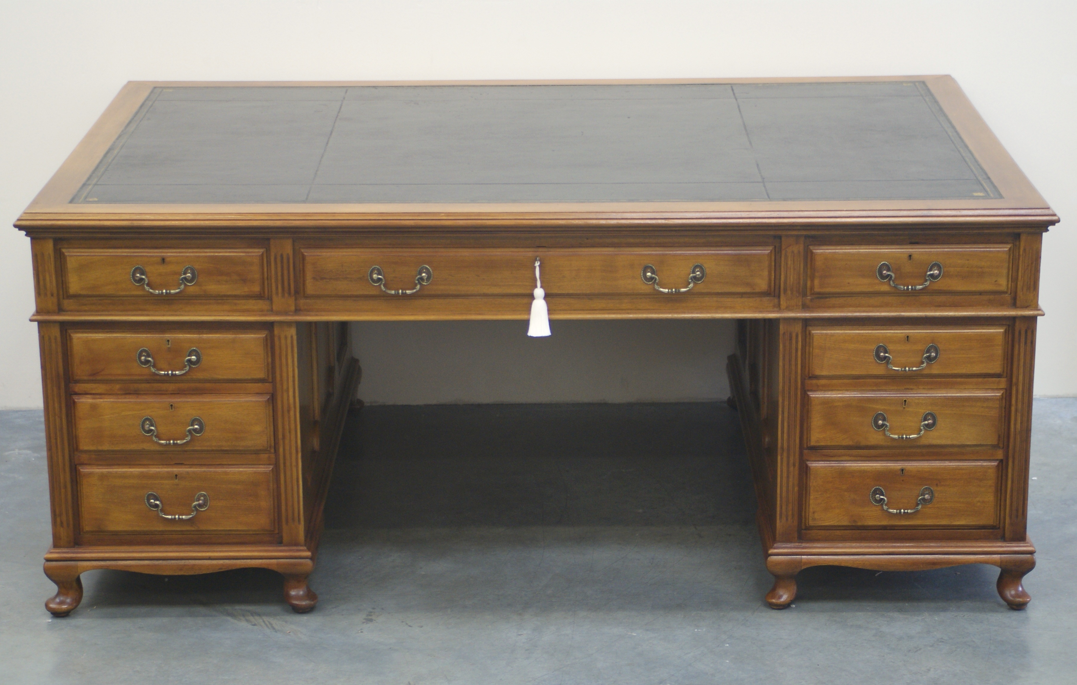 Mahogany Executive Desks Browse All Office Furniture