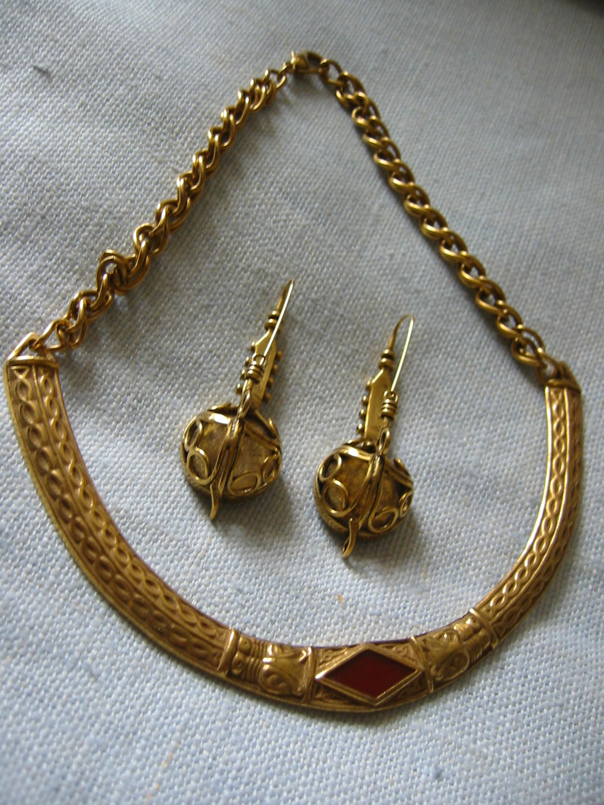 MMA Brass Celtic Necklace & Earrings For Sale Antiques