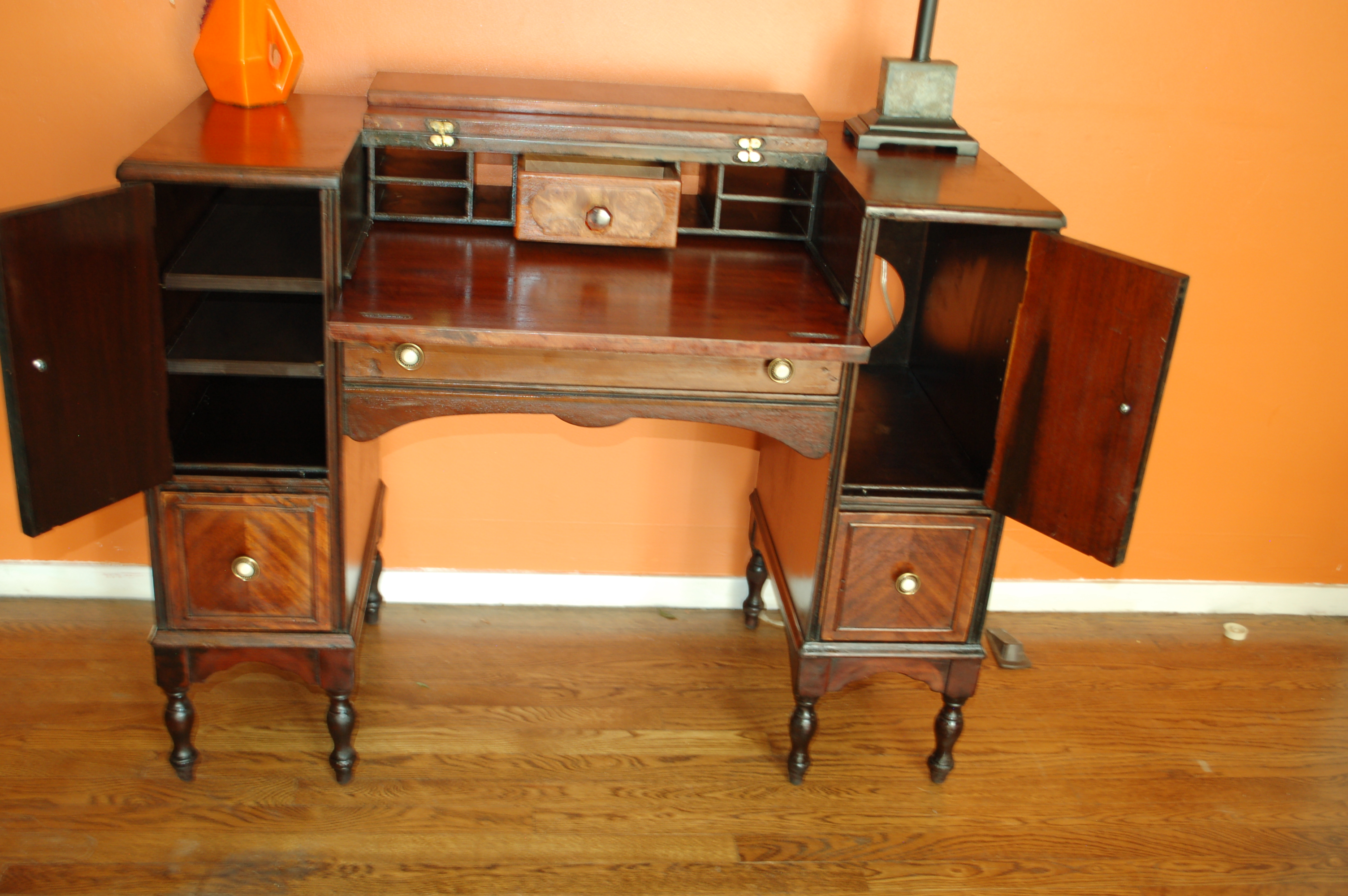 Hekman Folding Top Writing Desk For Sale Antiques Com Classifieds