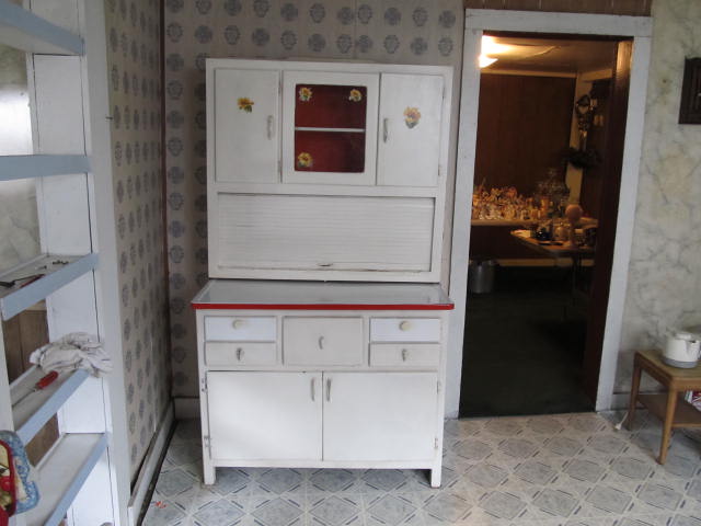 Hoosier Style Cabinet For Sale Antiques Com Classifieds