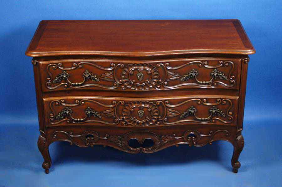 Reproduction Antique Chest of Drawers For Sale | 0 | Classifieds