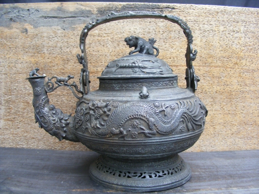 Antique Brunei kettle pot~Dragon & watery creatures #3 For Sale