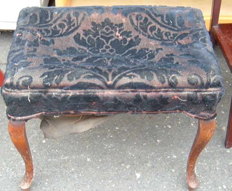 ANTIQUE FURNITURE FROM QUALITY NAME BRANDS