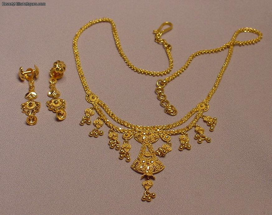 Beautiful 22k Gold Necklace With Matching Earrings 22g For Sale ...