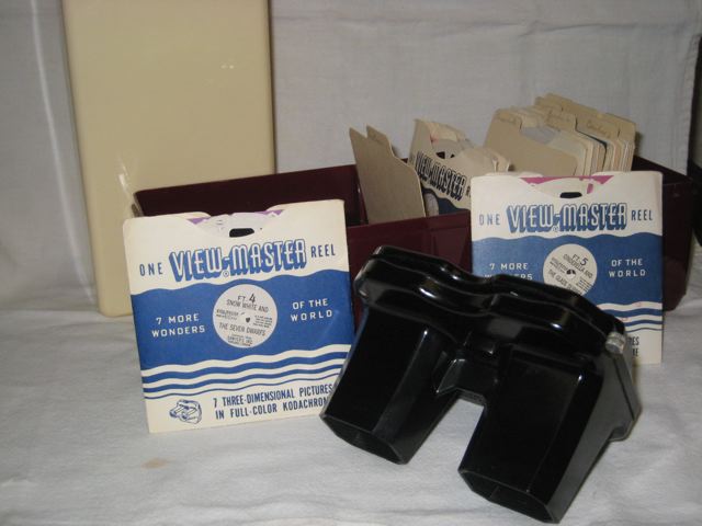 View-Master with 10 Great Reels & Custom Storage Box For Sale