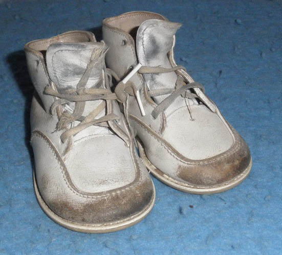 Baby Shoes B5125 For Sale | Antiques.com | Classifieds