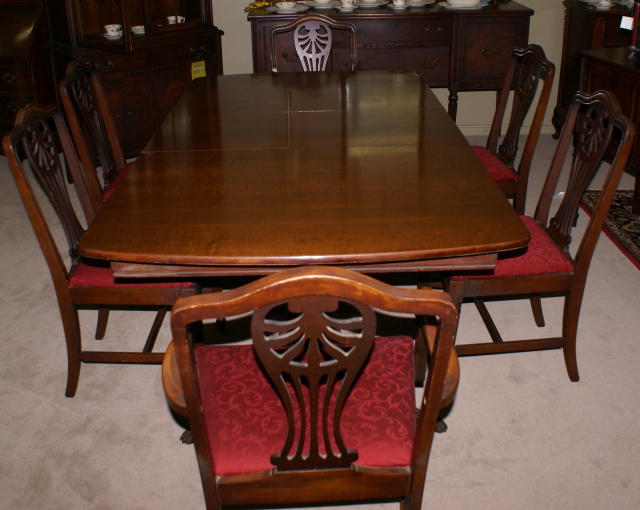 Pictured Above Is A Walnut Duncan Phyfe, Duncan Phyfe Double Pedestal Dining Room Table