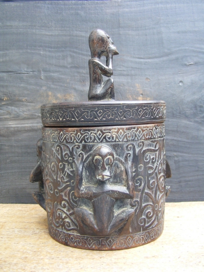 RITUAL CONTAINER Lupong Dayak Aso Ironwood Borneo #1 For Sale ...